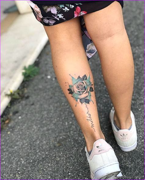 Tatuaje mujer pierna